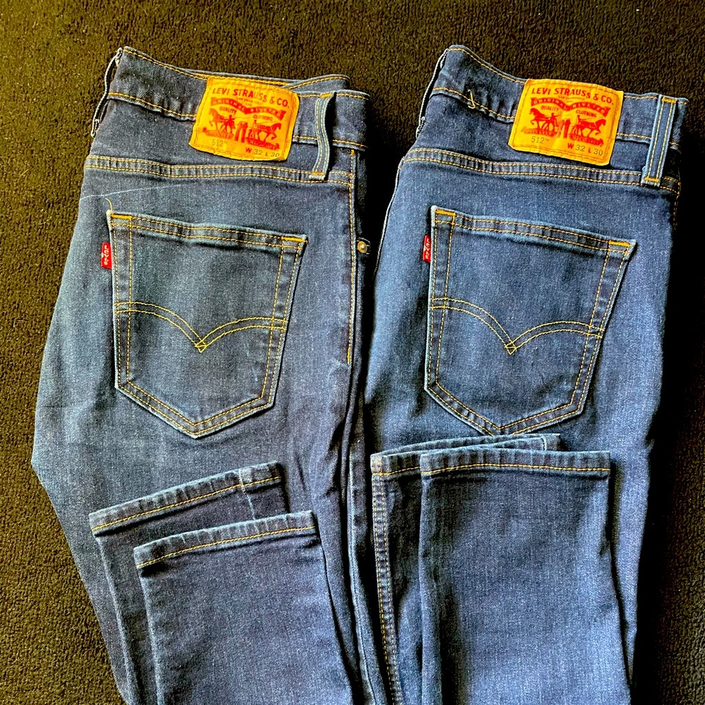2 Levi Strauss Jeans